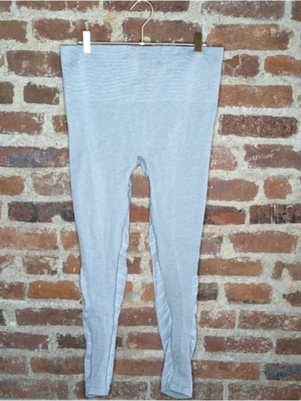 BLANQI Medium Gray Maternity Compression Leggings‎